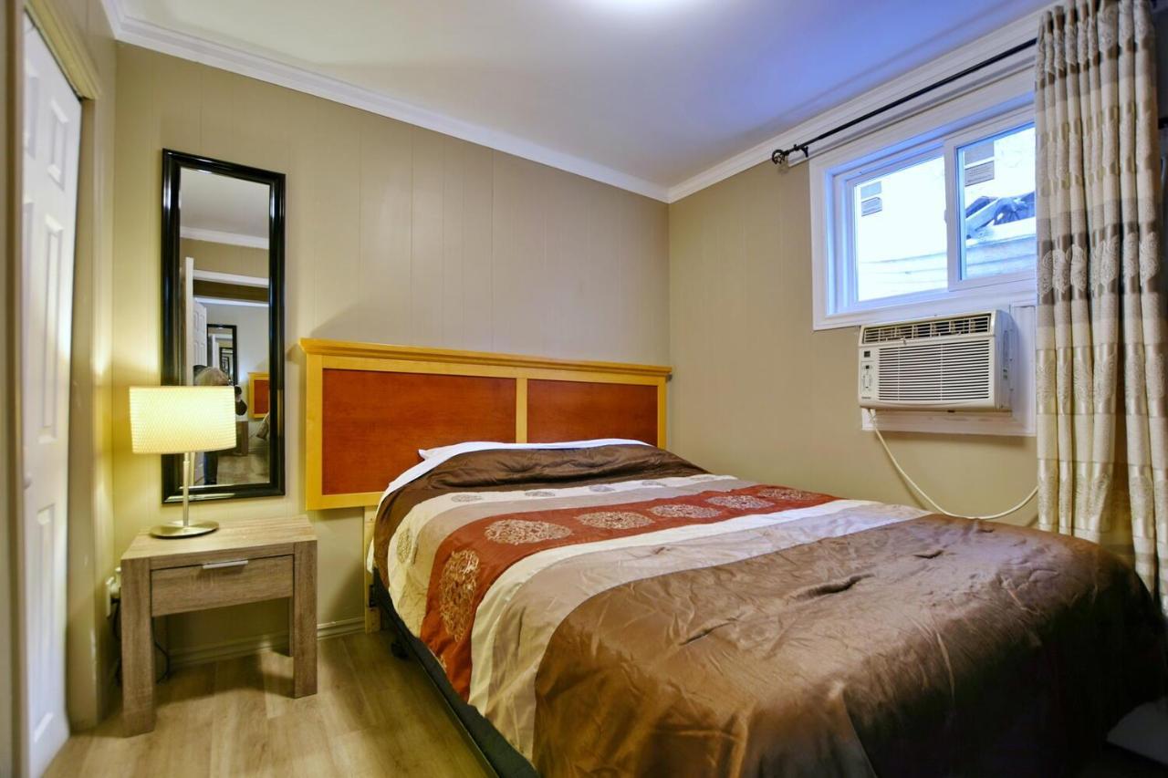 Sharodon Sands Motel Уасага Бийч Екстериор снимка